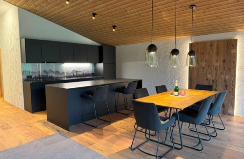 Trenkwald Ski Chalet | Panorama Chalets for 4-6 persons - Panorama Chalets Pitz Alpin