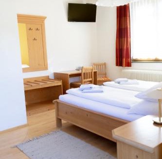 Lunz am See Bed & Breakfast | Paula's Pension