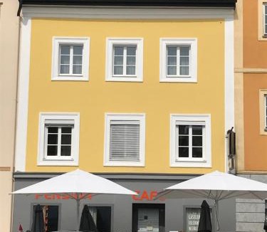 Haslach an der Muehl House | Pension SUNNSEITN - Gastronomie - Café - Weinkeller