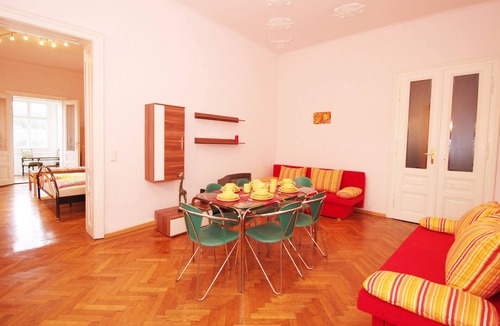 Tullnerbach Apartment | Raisa big 2 ci. Apartment with large terrace and kitchen