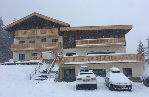 Biberwier Apartment | Relax wonderfully and into an apartment with a view of the slopes/mountains.