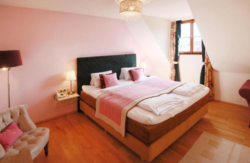 Weissenkirchen in der Wachau Hotel | Renaissancehotel Raffelsberger Hof B&B
