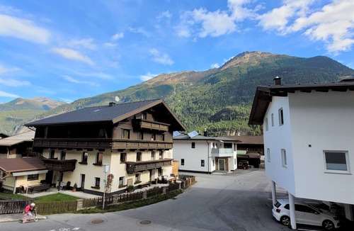 Oberried Apartment | s`Groasse am Hannesnhof by Interhome