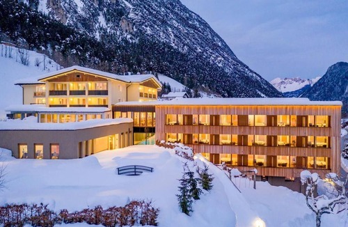 Brand House | Schesaplana 1-2 days - Alpenhotel Zimba