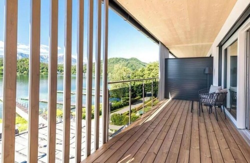 Klopein Apartment | Seewirt Apartments: 2-Bedroom Apartment with Shower