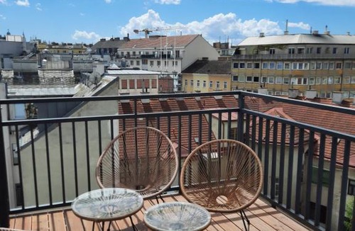 Favoriten Apartment | SkySuite Holiday Home