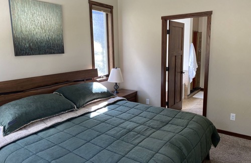 Georgetown Cabin | Snaggletooth Lodge - Come enjoy the summer at Discovery & Georgetown Lake!