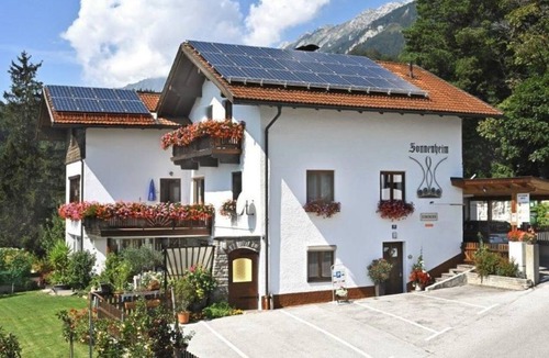 Thaur Apartment | Sonnenheim Guesthouse - Double Room with Shower and Toilet 2