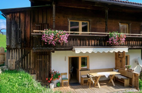 Auffach House | Sonnheim by Interhome
