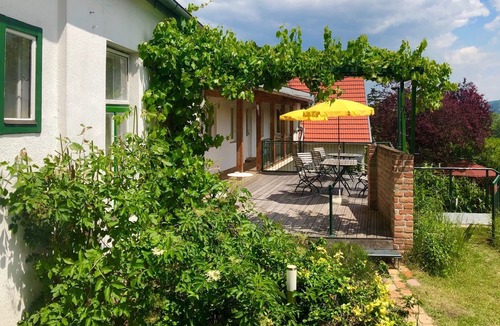 Kritzendorf Apartment | Sonnhof Ressl /Classic apartment /In the countryside near Vienna!