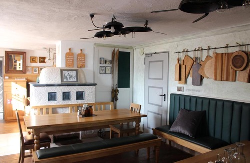 Altstadt Hostel | Stadtalm Naturfreundehaus