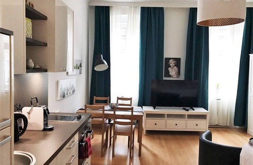 Funfhaus Apartment | Studio mit Balkonnutzung