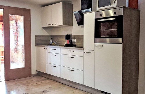 Pruggern Villa | Stunning villa for 9 guests with WIFI, TV and pets allowed