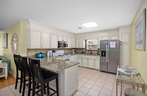 Crescent Beach House | The Ocean Events House - Unit 2