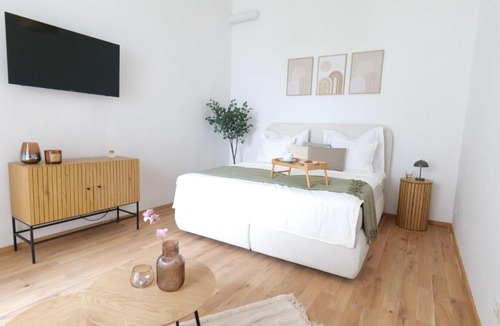 Josefstadt Apartment | Toplage beim Rathaus Grace Royal Designsuite