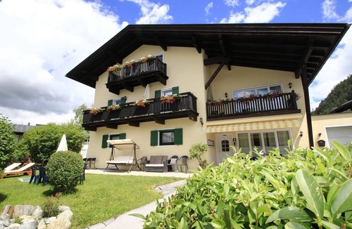 Seefeld in Tirol Apartment | Tranquil apartment in the centre of Seefeld