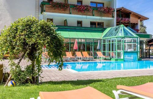 Erpfendorf Hotel | Unser Berghof Familienhotel in den Kitzbüheler Alpen