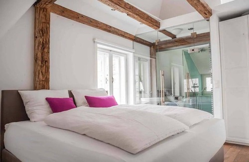 Graz City Centre Apartment | Urban Luxury Apartment in the Heart of Graz - Where History Meets Modern Comfort