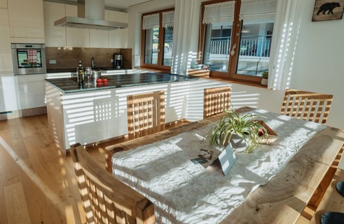 Grossdorf Apartment | Vacation Rental for 4–7 People - Christine Apartments