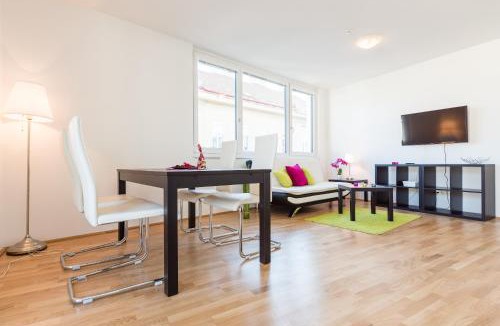 Favoriten Apartment | Vienna Mainstation - 10 Minutes to Citycenter - Apartments with Aircondition