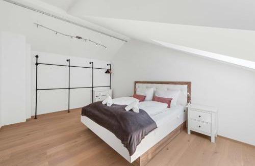 Grinzing Villa | Villa Donau - Sauna & Whirlpool