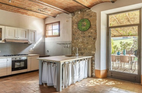 Gallina Villa | Villa Pernice: An elegant and welcoming two-story villa surrounded by the greenery, with Free WI-FI.
