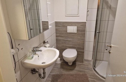 Ebersdorf Apartment | Voll ausgestattet, Nähe Heiltherme Bad Waltersdorf