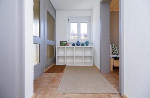 Mader Apartment | Wohnung OG KLIMATISIERT mit 3 Schlafzimmer in ruhiger Gegend