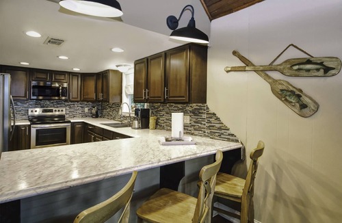 Negreet House | Y-Knott Lodge! Relax on the shores of Toledo Bend!