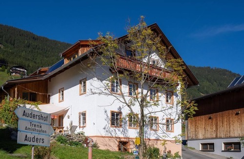 Wenns Apartment | Zeigerblick Vacation Rental - Auszeithaus-Auders