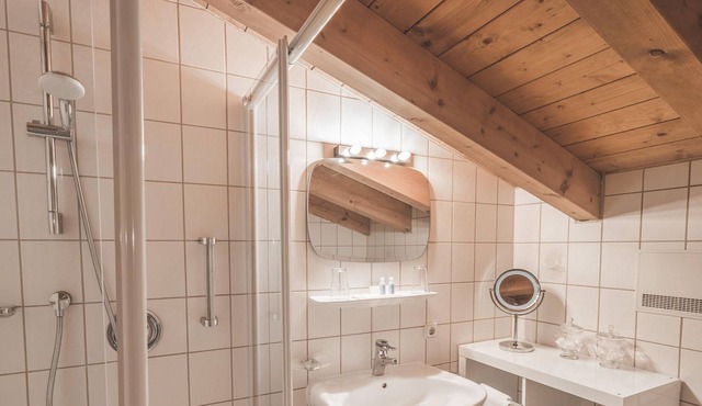 1-room apartment in the holiday home Krämer, 40m² - from 7 days - Alpenhotel Das Küren
