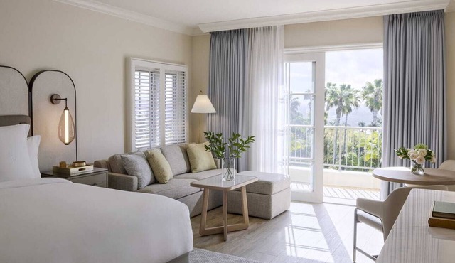 1200 sq ft luxur studio 1 bedroom condo, full kitchen, 1 private balconies, in Carlsbad