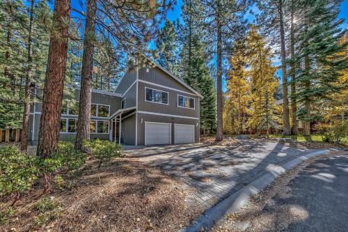 121M The Meadow Drive in Stateline