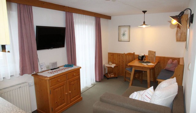 2-Bedroom Vacation Apartment Neunerköpfle - The Edelweiss