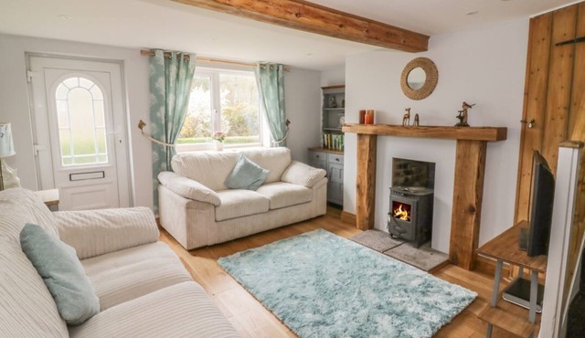 2 Hillside Cottages - Cozy Retreat in Ipswich