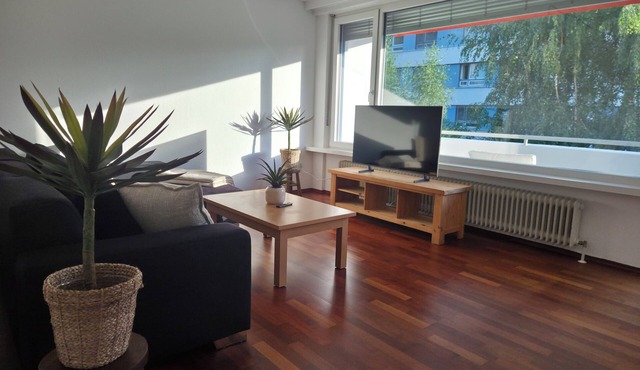 2-room apartment with top location - 200m to the lake