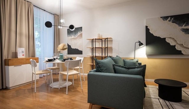 42 m2 central bright apartment with a terrace