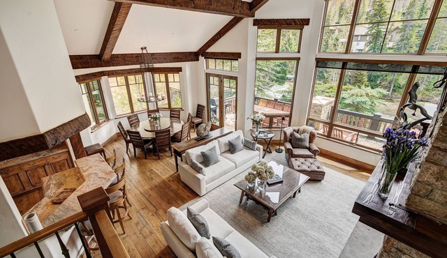 5BR Alpine Luxury Home with Private Hot Tub Save 20% on 7+ Nights! in Vail