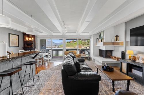 Anchorage West Condos Building 10 Unit #105 in Dillon