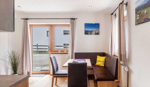 Apartment 'Ahrnspitz' with Mountain View, Shared Garden and Wi-Fi