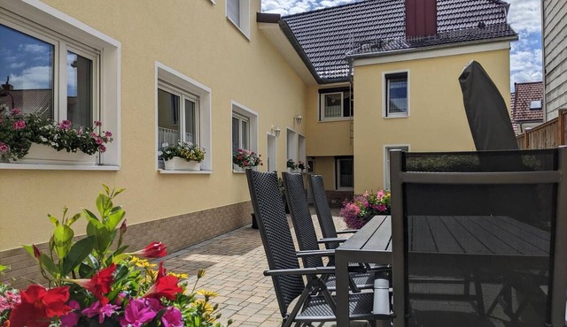Apartment 'Fritsch' with Shared Terrace and Wi-Fi in Plaue