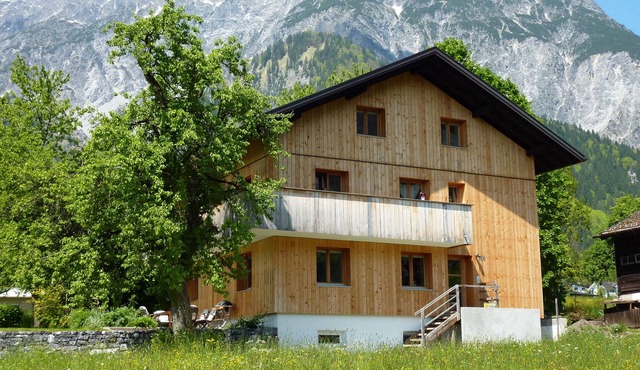 Apartment in Vandans in the Montafon. Quiet location. Wonderful view of the mountains.