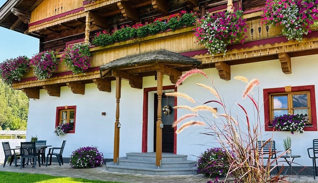 Apartment "Steinernes Meer" with Balcony, Mountain View at an Organic Farm