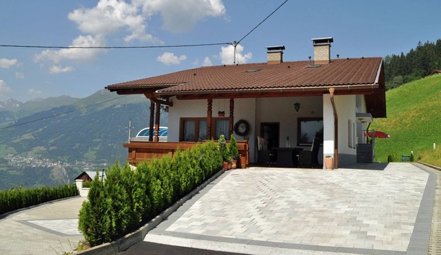 Apartment with terrace, ideal for skiers