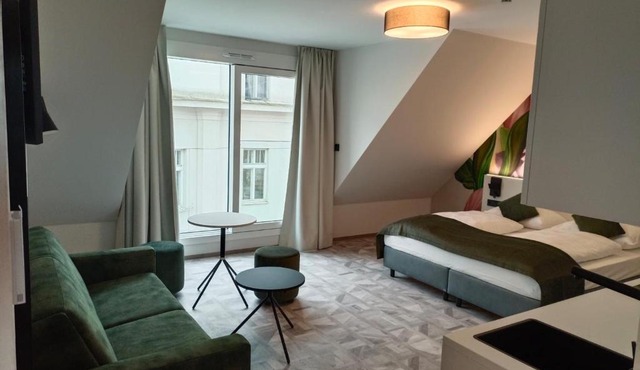 ART-INN Design Self-Check-in-Hotel