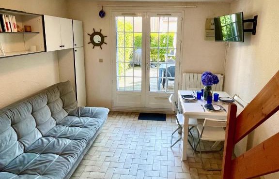 Baham YourHostHelper in Courseulles-sur-Mer