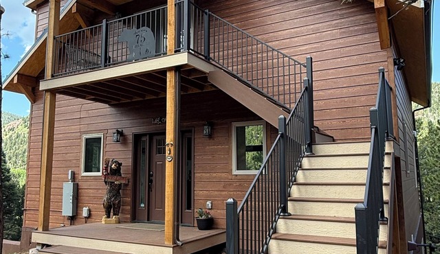 Bear House in the mountains Cuchara Co. in La Veta