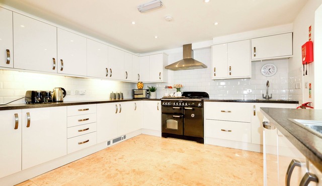 Beautiful 18 person barn set in a quite and tranquillity area in Bury