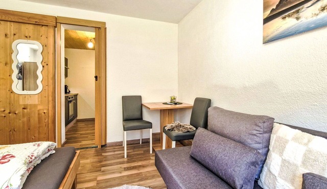 Beautiful apartment for 3 guests with WIFI, TV and pets allowed