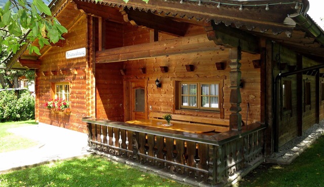 Beautiful private villa for 12 people with WIFI, TV, patio and pets allowed